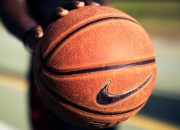 莎拉波娃在皇家马德里比赛中比赛规则变更，出色发挥引发热议！观众掌声雷动(巴伦西亚对皇家马德里比分预测)